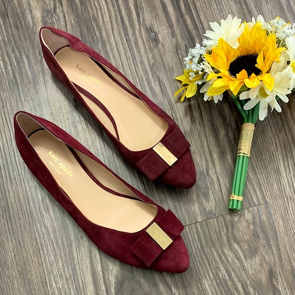 kate spade Shoes - EUC Kate Spade ♠️ maroon suede pointed toe flats with bow detail, size 8.5
